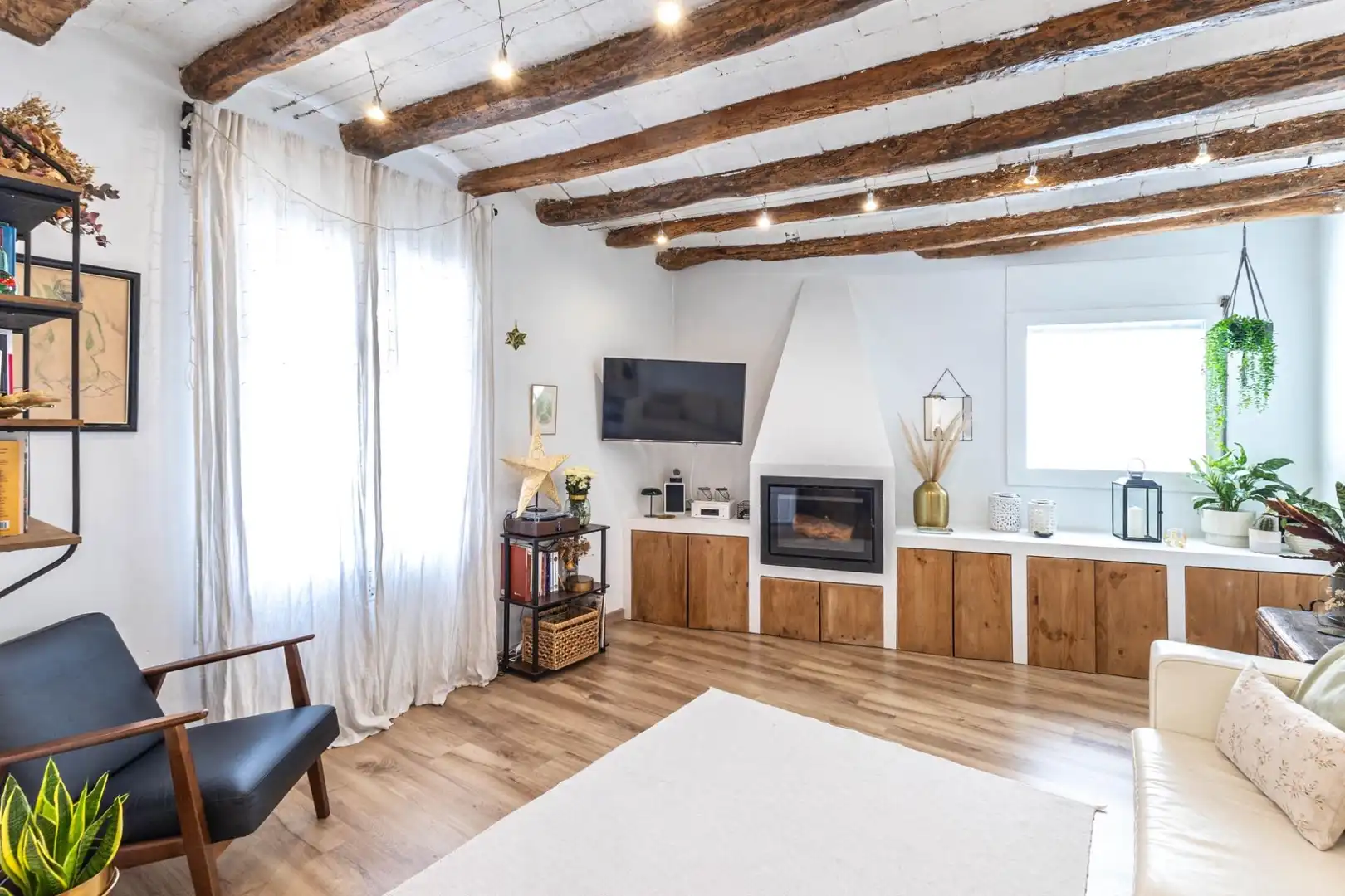 Living room of Houses for sale in Molins de Rei  with Air Conditioner, Heating and Parquet flooring
