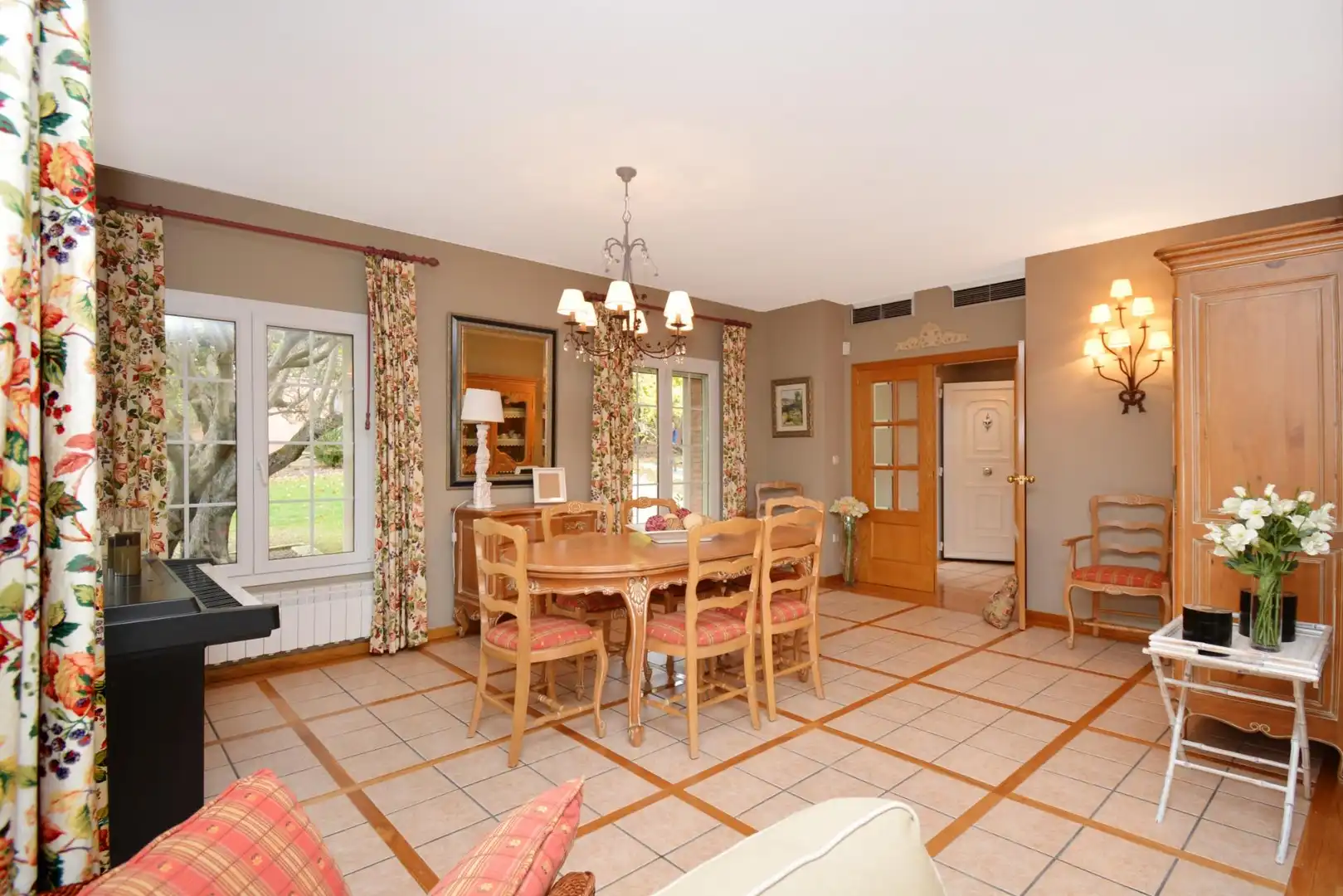 Haus oder Chalet zum Verkauf in Calle RIO JILOCA, 12, Zuera