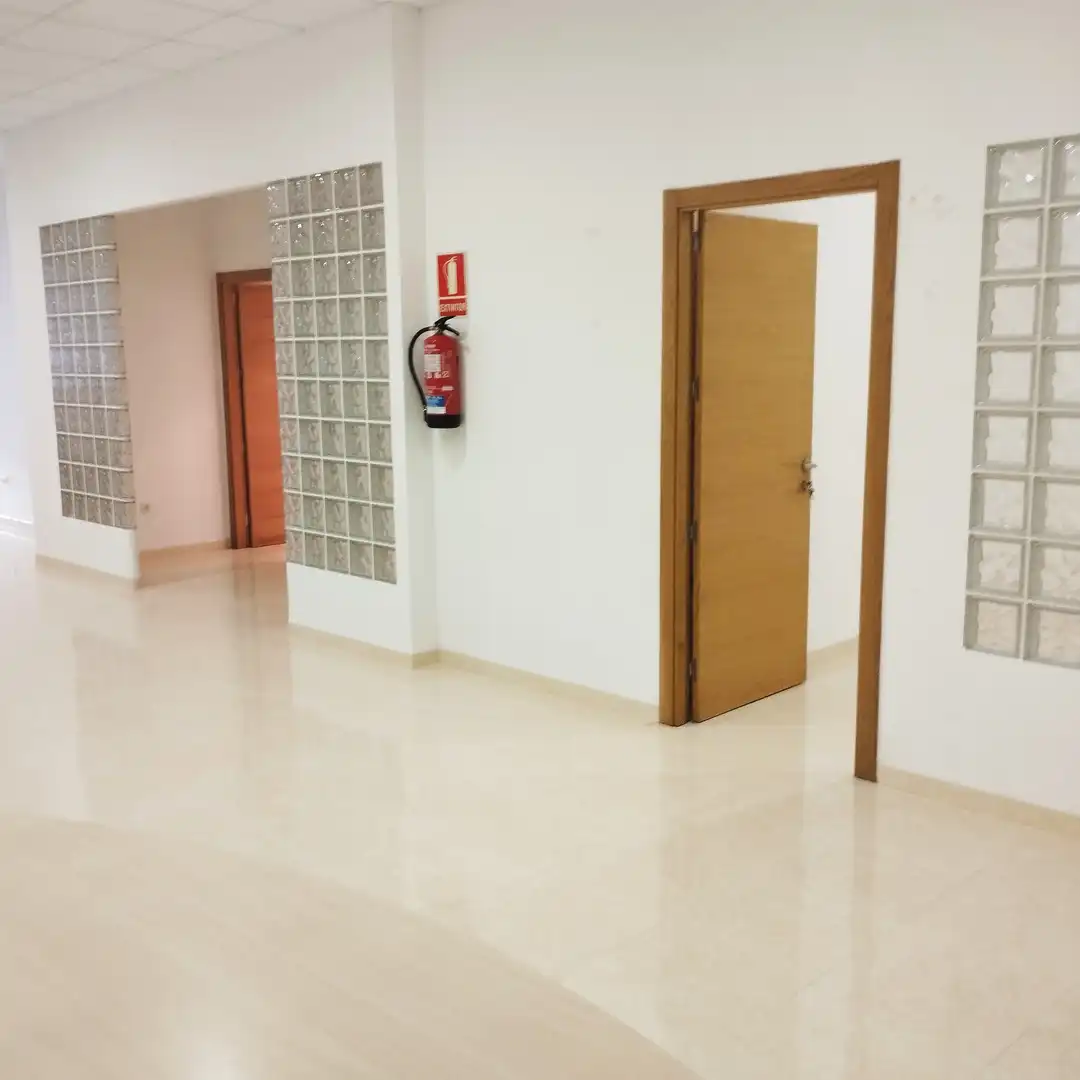 Gewerbefläche zum Verkauf in Carrer de Centelles, imagen 2