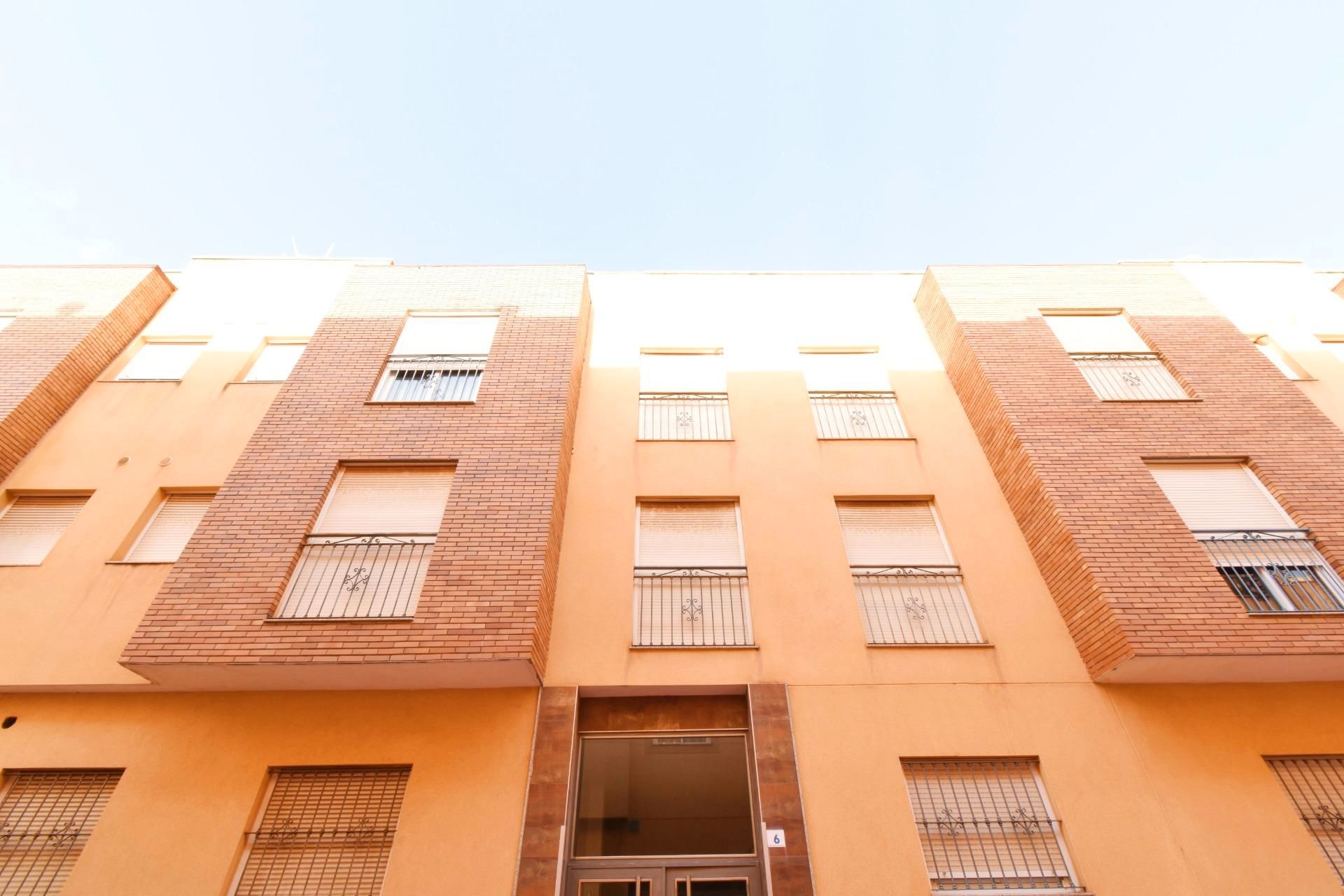 Vista exterior de Pis en venda en El Ejido amb Aire condicionat, Traster i Moblat