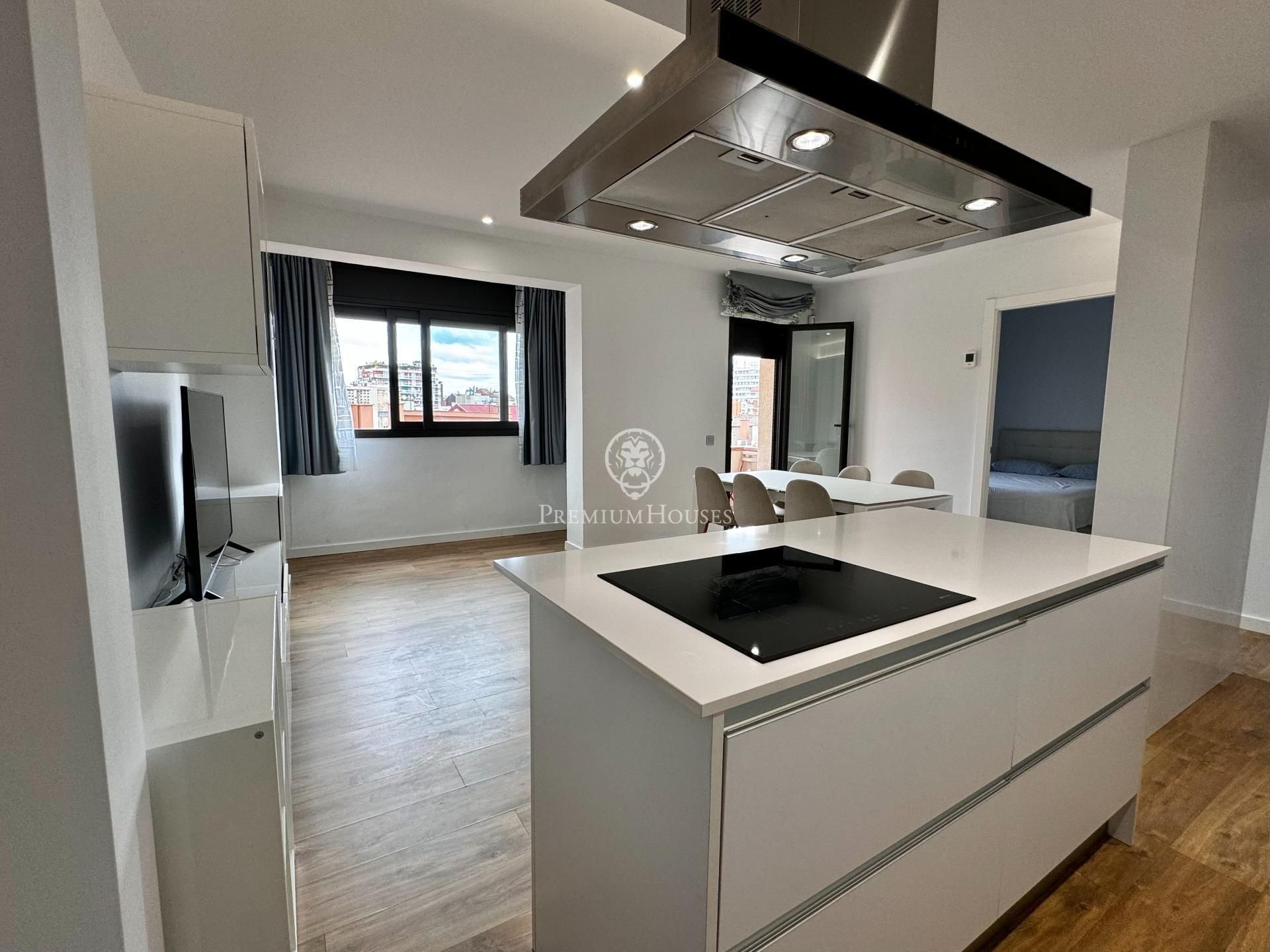 Kitchen of Flat to rent in  Barcelona Capital  with Heating, Balcony and Alarm