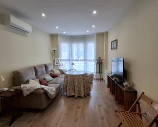 Living room of Flat to rent in Cáceres Capital  with Air Conditioner and Heating