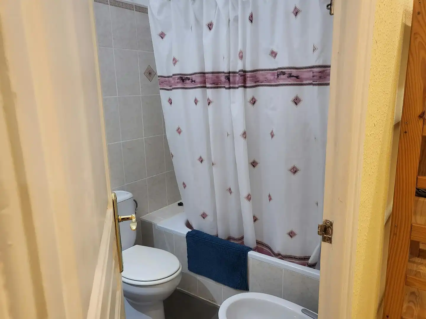 Badezimmer von Wohnung zur untervermieten in Barcelona mit Heizung, Möbliert und Waschmaschine