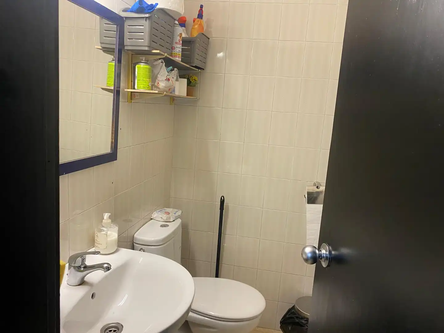 Bany de Local en venda en Barcelona