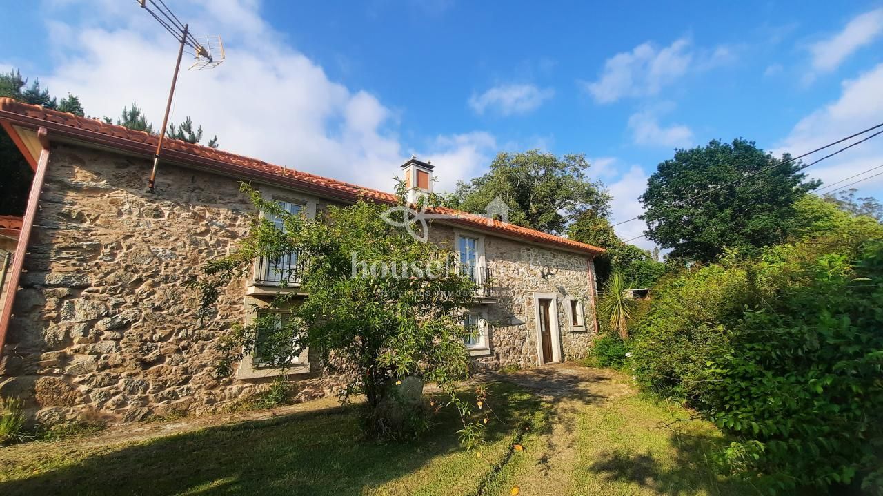 Exterior view of House or chalet for sale in Narón  with Heating and Private garden