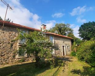 Vista exterior de Casa o xalet en venda en Narón amb Calefacció i Jardí privat