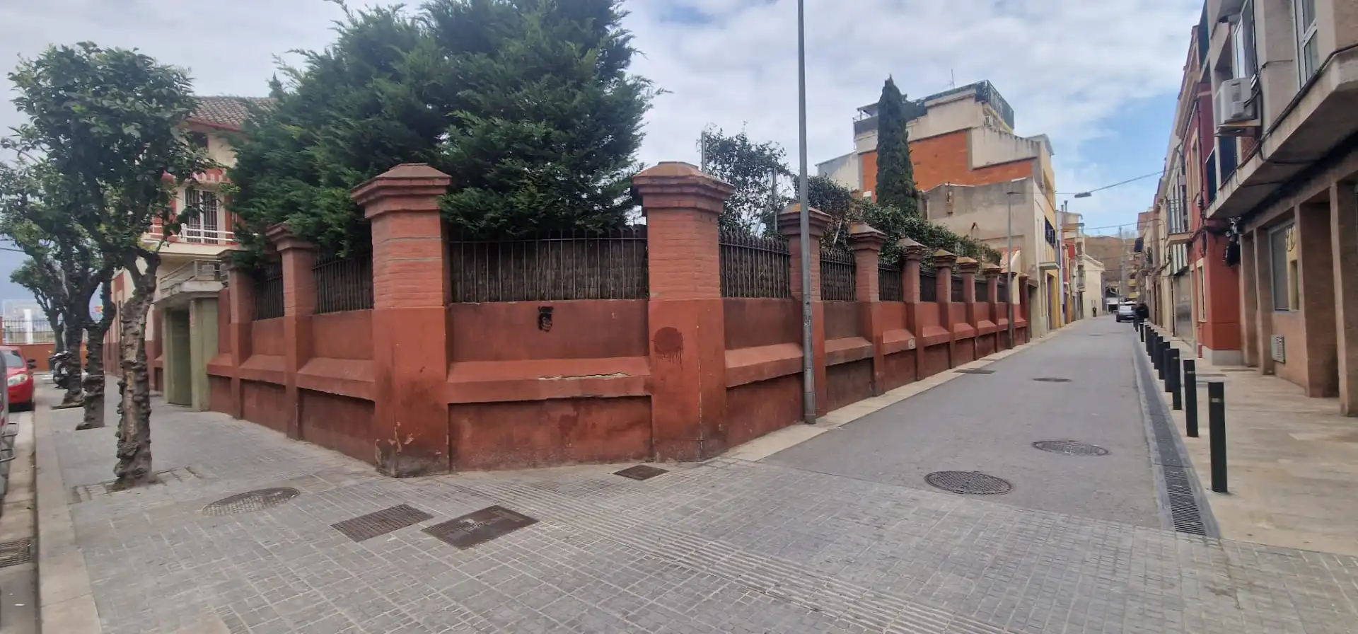 Vista exterior de Casa o chalet en venta en El Prat de Llobregat con Calefacción, Jardín privado y Terraza