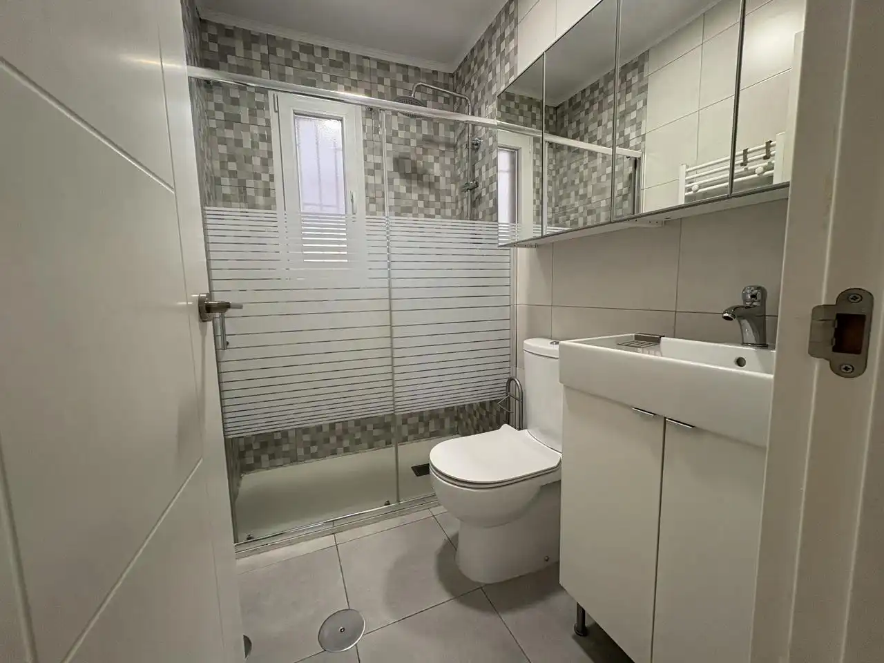Bathroom of Detached homes for rent in Torrejón de Velasco, Madrid