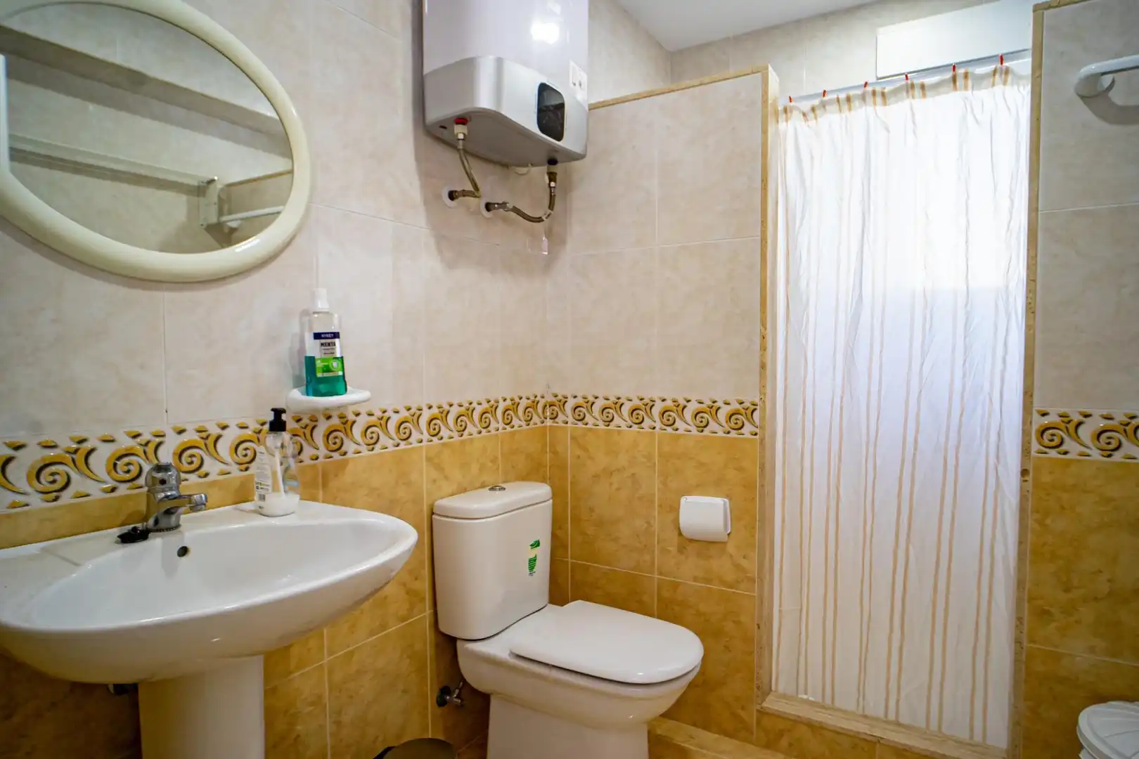 Bathroom of Houses for sale in L'Alfàs del Pi  with Air Conditioner, Heating and Private garden