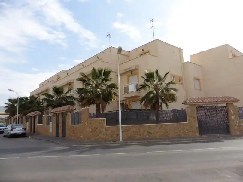 Dúplex en venta en C/ Cementerio