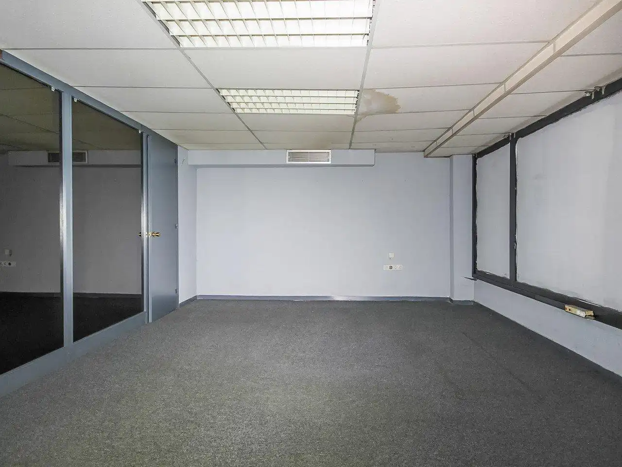 Local comercial en venda a Carrer de Fluvià 213, imagen 4