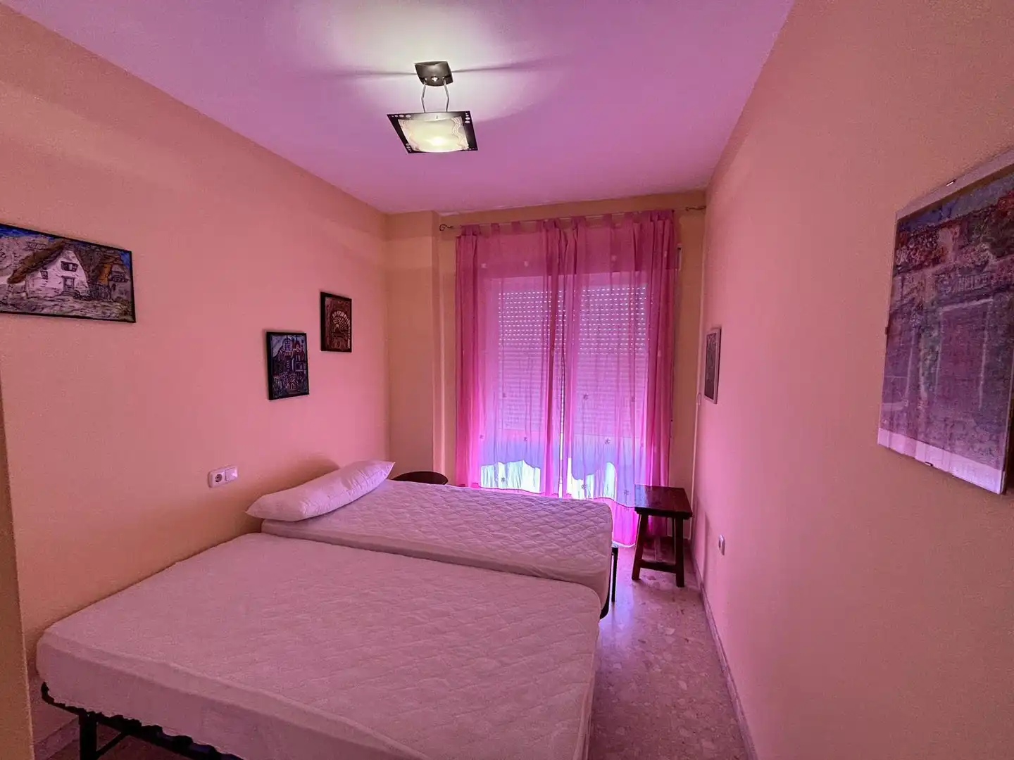 Habitación de Ático de alquiler en Motril con Aire acondicionado, Calefacción y Jardín privado