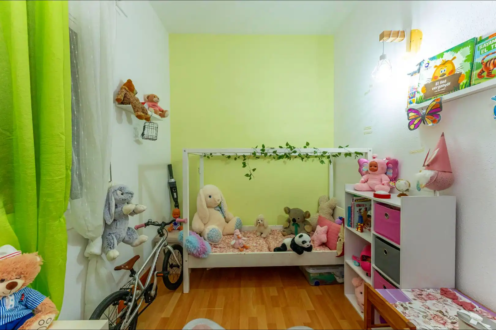 Bedroom of Flat for sale in Gavà  with Air Conditioner, Heating and Parquet flooring