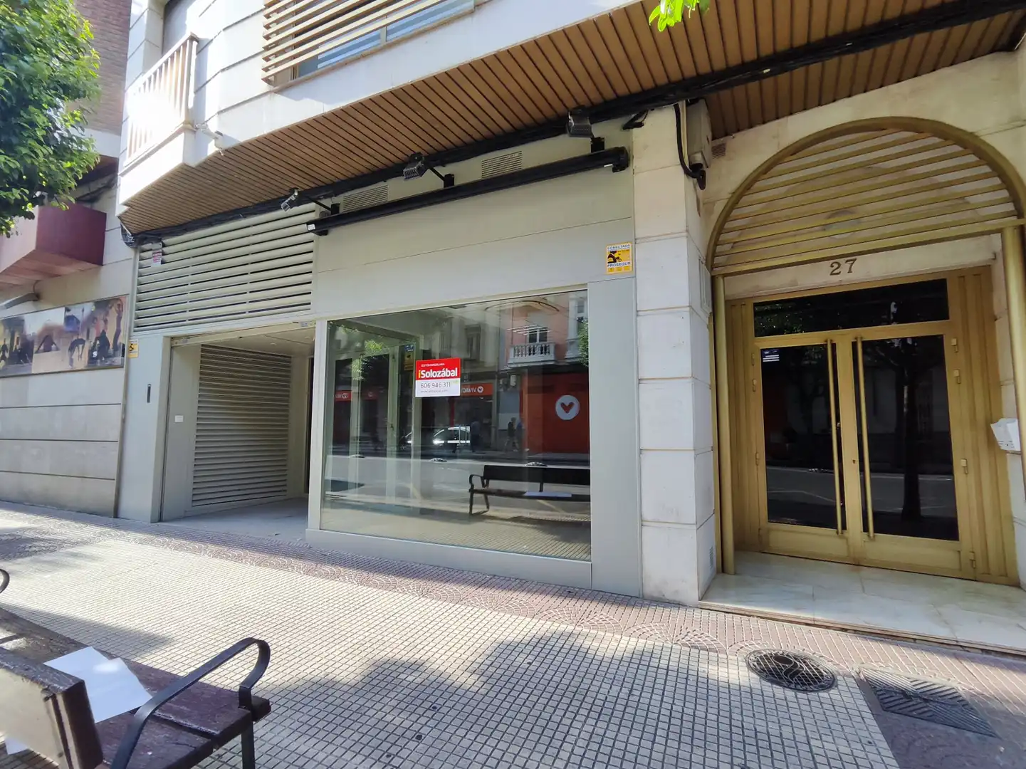 Business premises for sale in Logroño - Duquesa de la Victoria