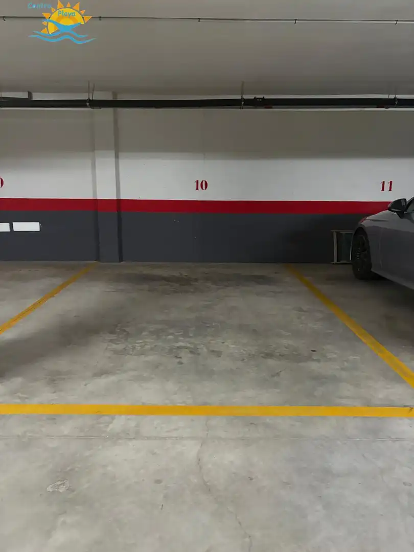 Aparcament de Apartament en venda en Dénia amb Aire condicionat, Calefacció i Terrassa