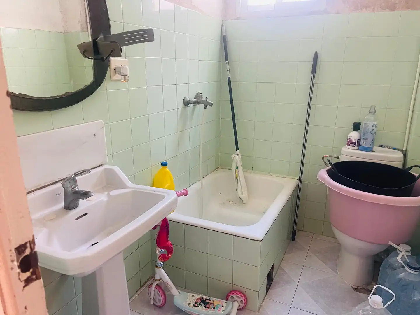 Bathroom of Flat for sale in Gandia  with Washing machine and Balcony