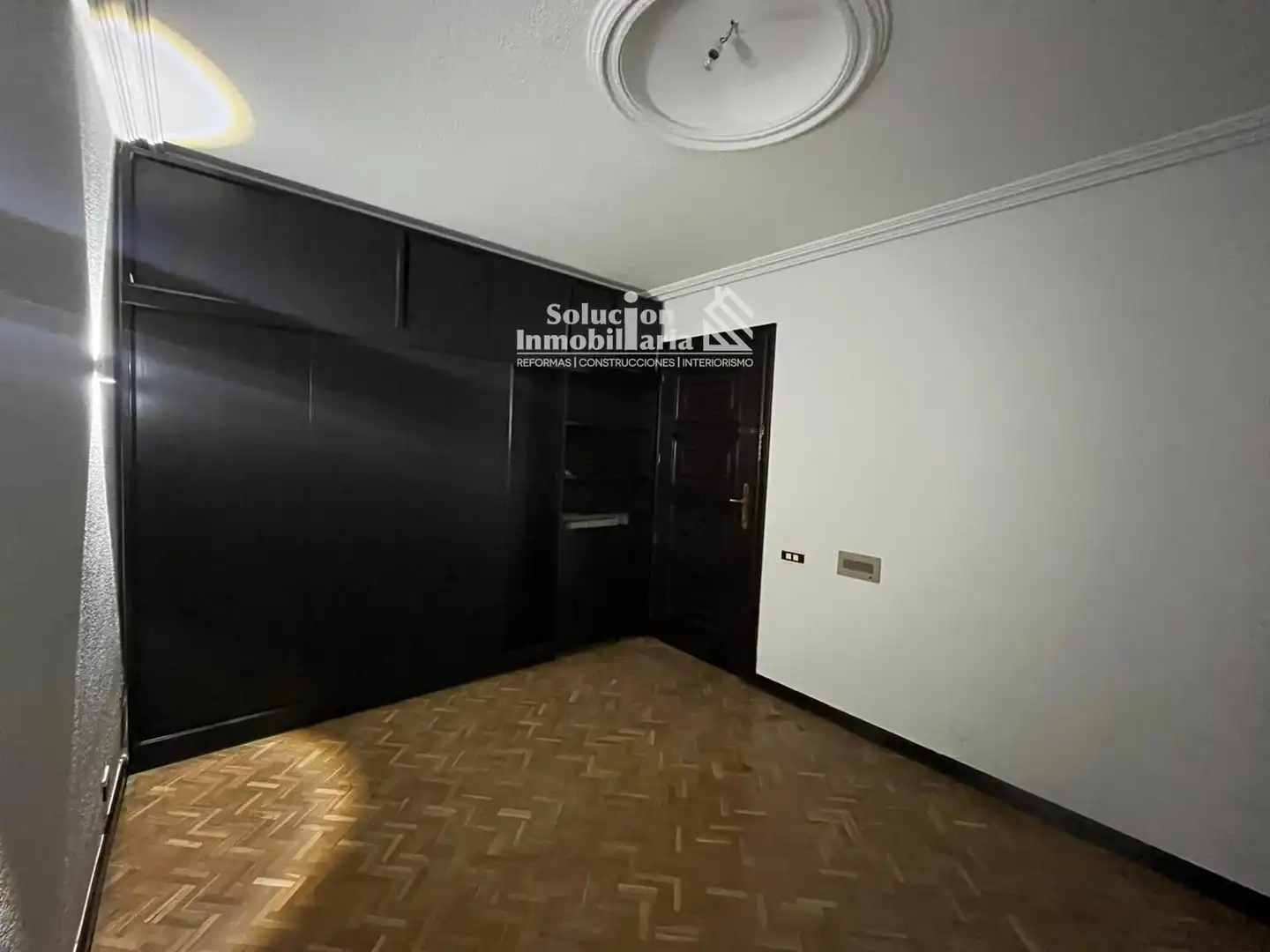 Bedroom of Flat for sale in Salamanca  with Heating, Terrace and Furnished