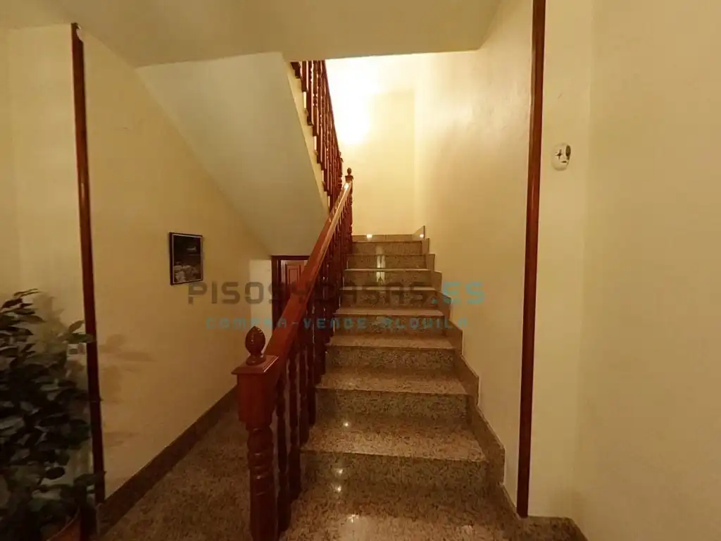 Casa con terraza en venta en Calle Democracia 4, imagen 31