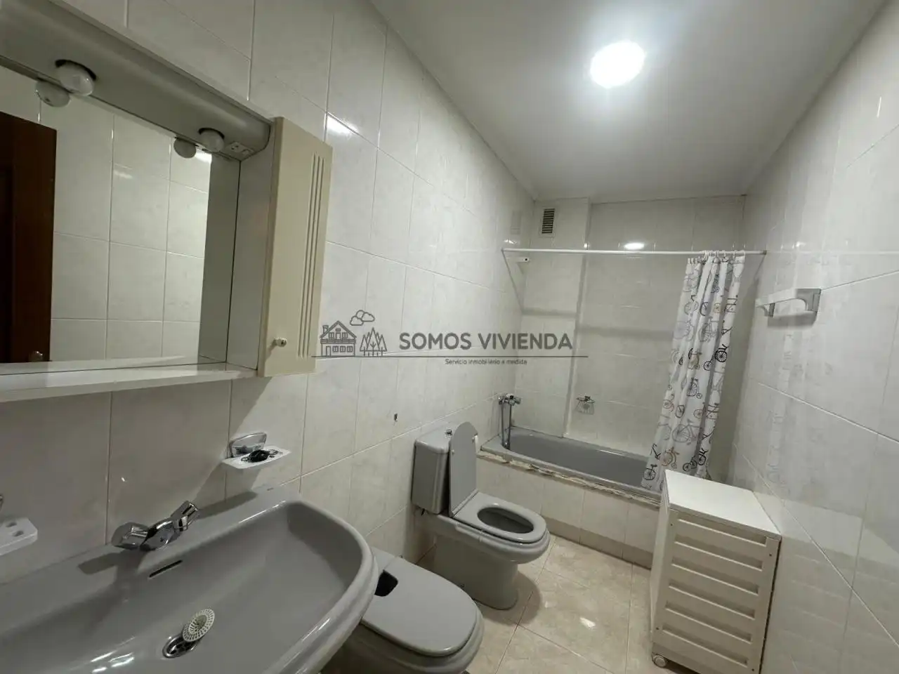 Flat with lift to rent in Residencia, imagen 18