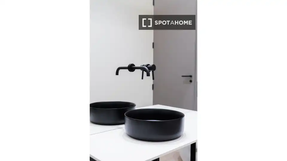 Baño de Piso de alquiler en Catarroja con Aire acondicionado, Calefacción y Amueblado