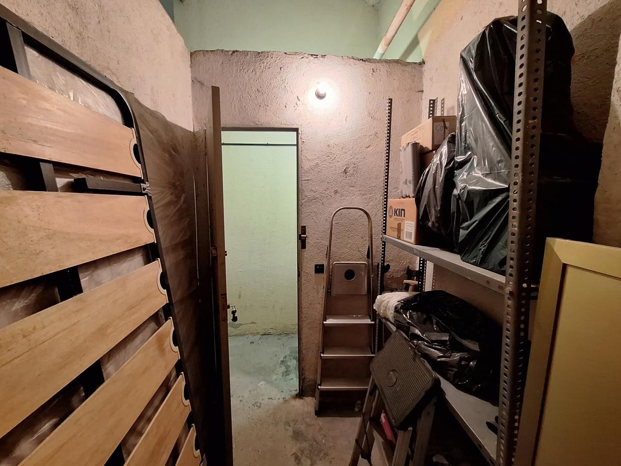 Box room for sale in  Madrid Capital