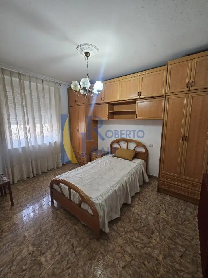 Casa con jardín en venta en Valencia de Don Juan, imagen 5