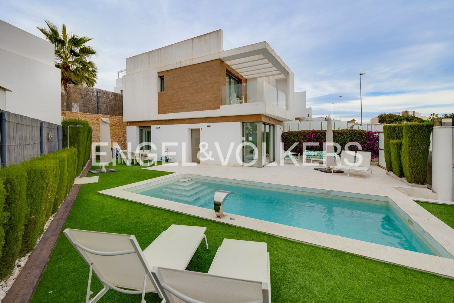 Exterior view of House or chalet for sale in Orihuela  with Air Conditioner, Heating and Private garden