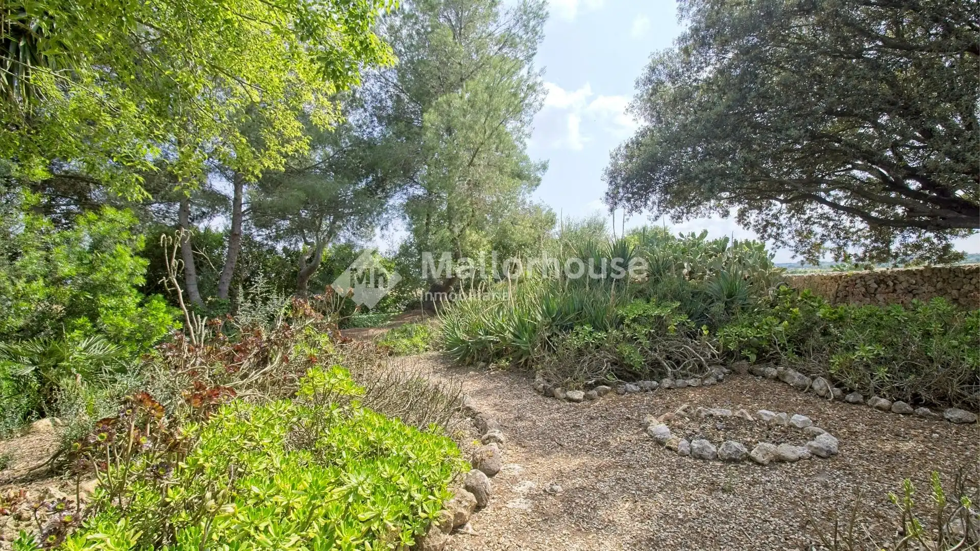 Country homes for sale in Ariany  with Air Conditioner, Private garden and Terrace