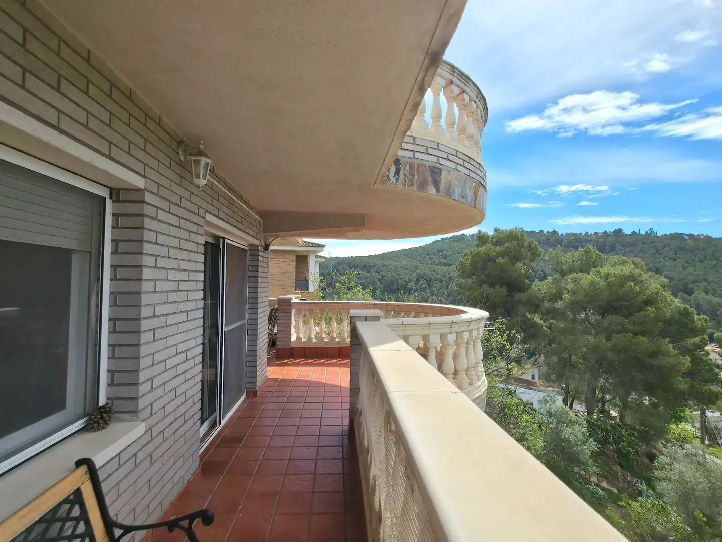 Terrassa de Casa o xalet en venda en Sant Andreu de la Barca amb Aire condicionat, Calefacció i Jardí privat