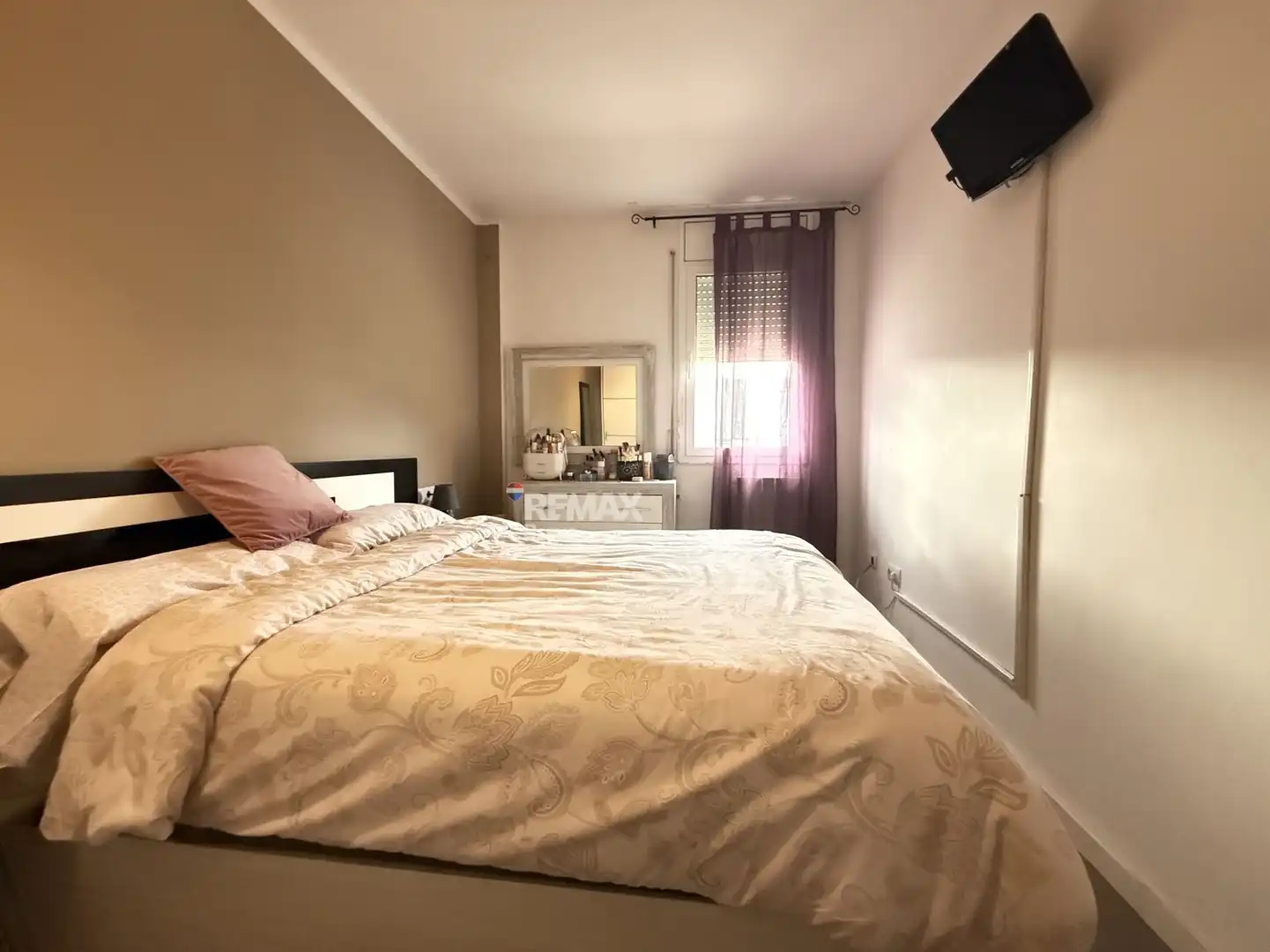 Bedroom of Flat for sale in La Jonquera  with Parquet flooring, Storage room and Furnished