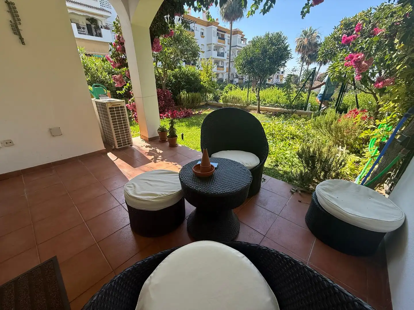 Terrassa de Planta baixa de lloguer en Marbella amb Aire condicionat, Terrassa i Piscina