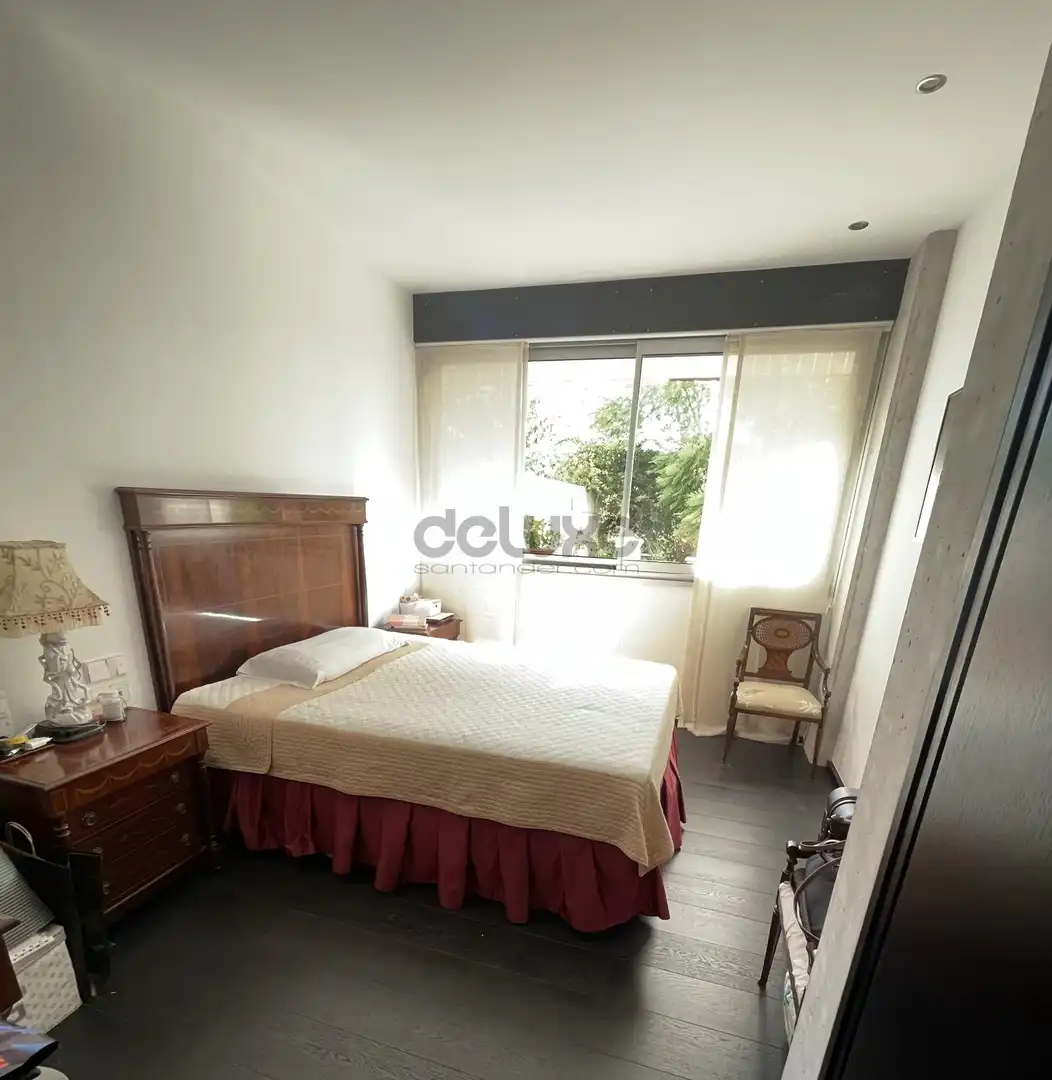 Habitación de Planta baja en venta en Santander con Calefacción, Jardín privado y Terraza