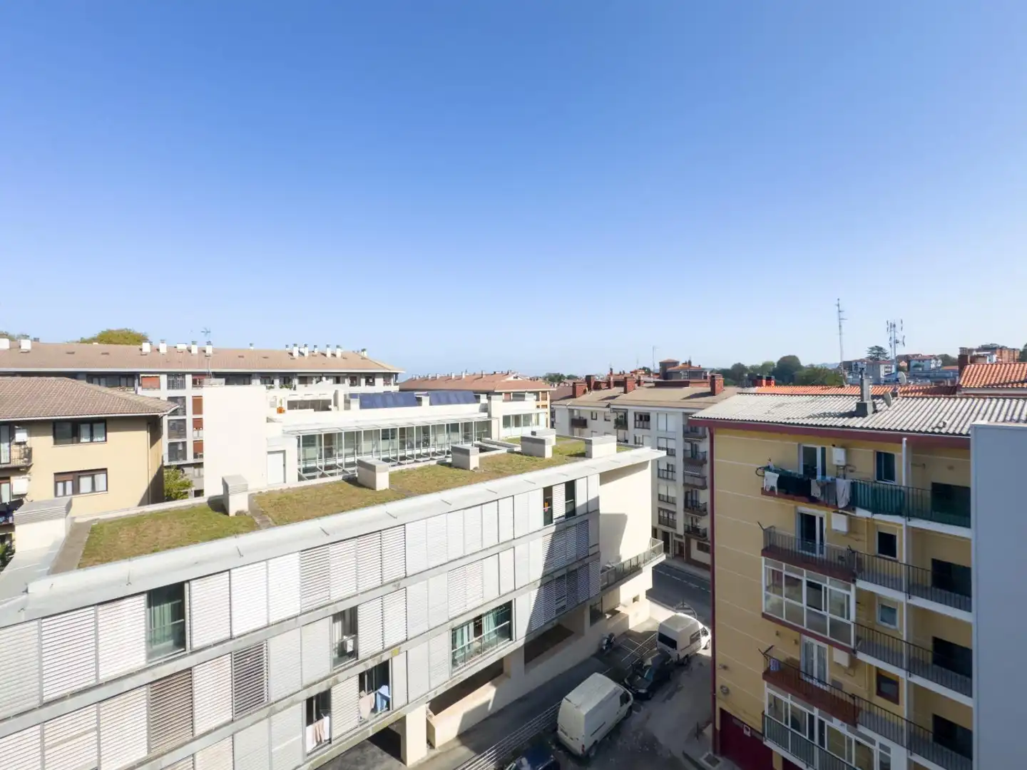 Terraza de Apartamento en venta en Irun  con Calefacción, Trastero y Amueblado