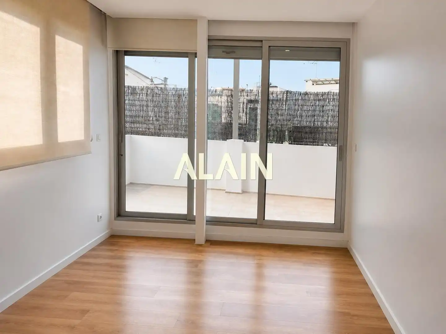 Dormitori de Àtic en venda en Valencia amb Aire condicionat, Calefacció i Parquet