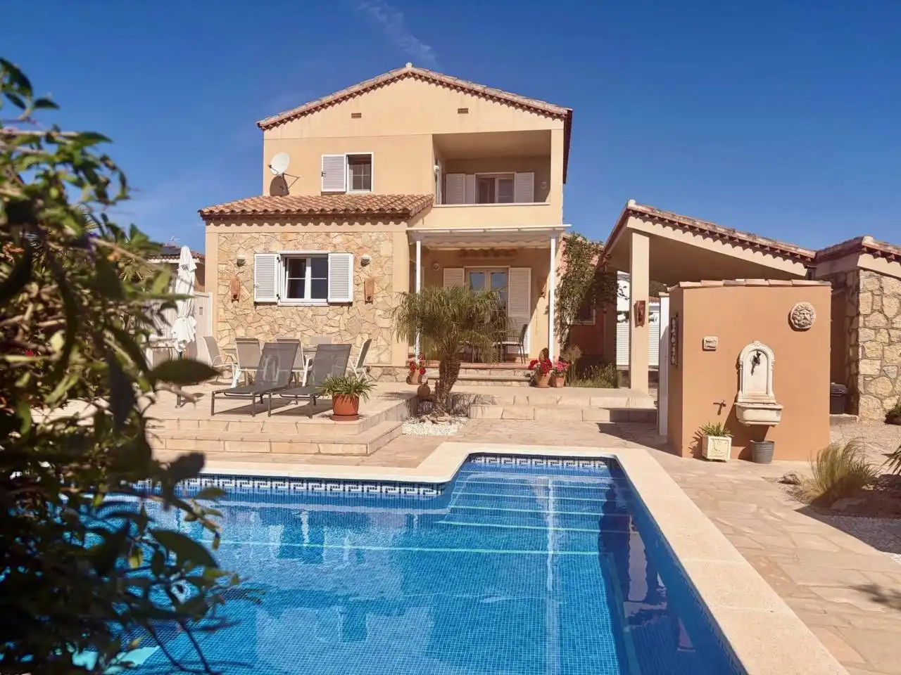 Detached house with pool for sale in Platja de Mont-roig, imagen 2