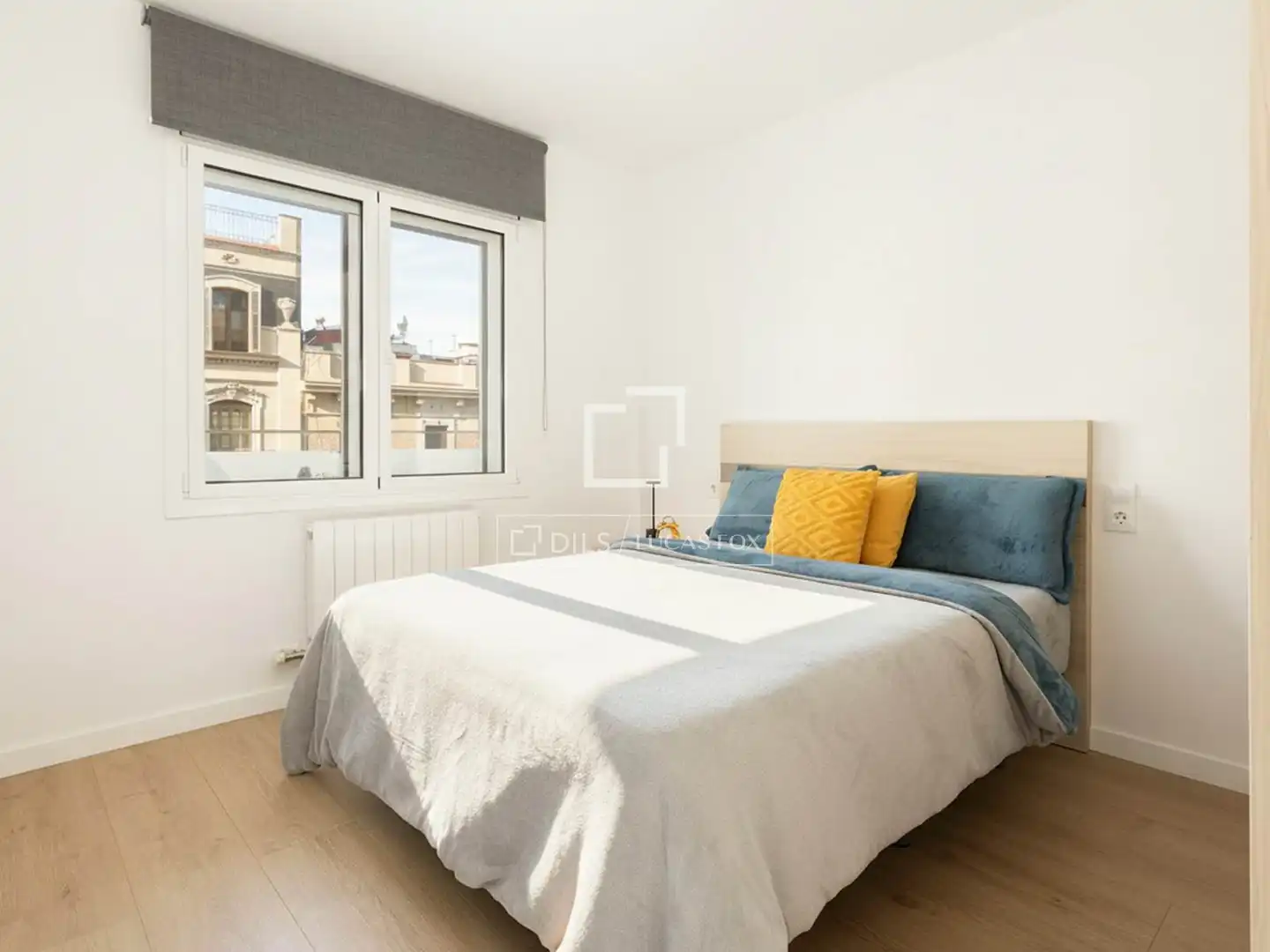 Schlafzimmer von Wohnung zum Verkauf in Barcelona mit Klimaanlage, Möbliert und Balkon