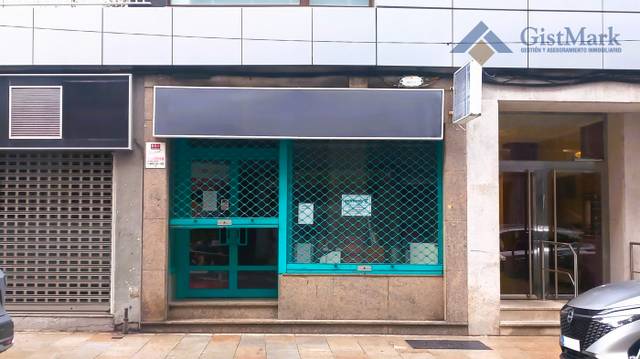 Local comercial en Venta en Pi y margall, 8 en Casco Vello