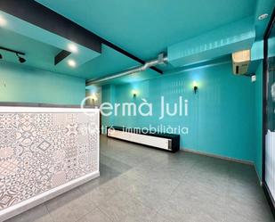 Premises for sale in Badalona  with Air Conditioner