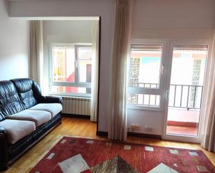Living room of Flat to rent in Oviedo   with Heating, Parquet flooring and Terrace