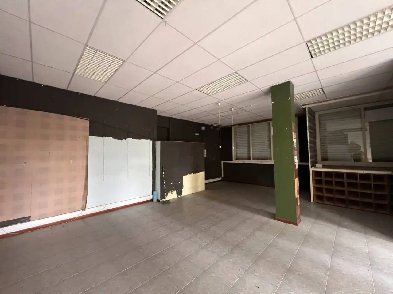 Gewerbefläche zur Miete in Calle Doctor Xalabarder, imagen 3