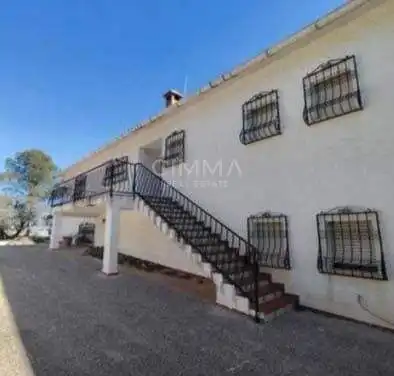 Vista exterior de Casa o xalet en venda en La Nucia amb Terrassa i Traster