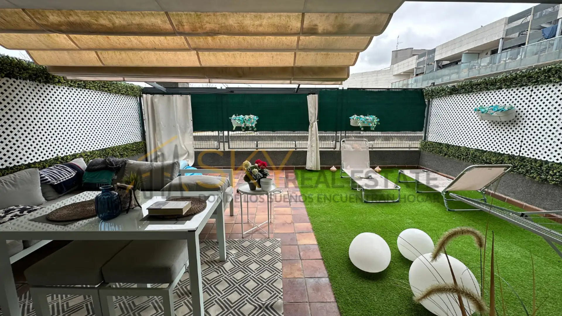 Terrassa de Oficina en venda en Alcorcón amb Moblat