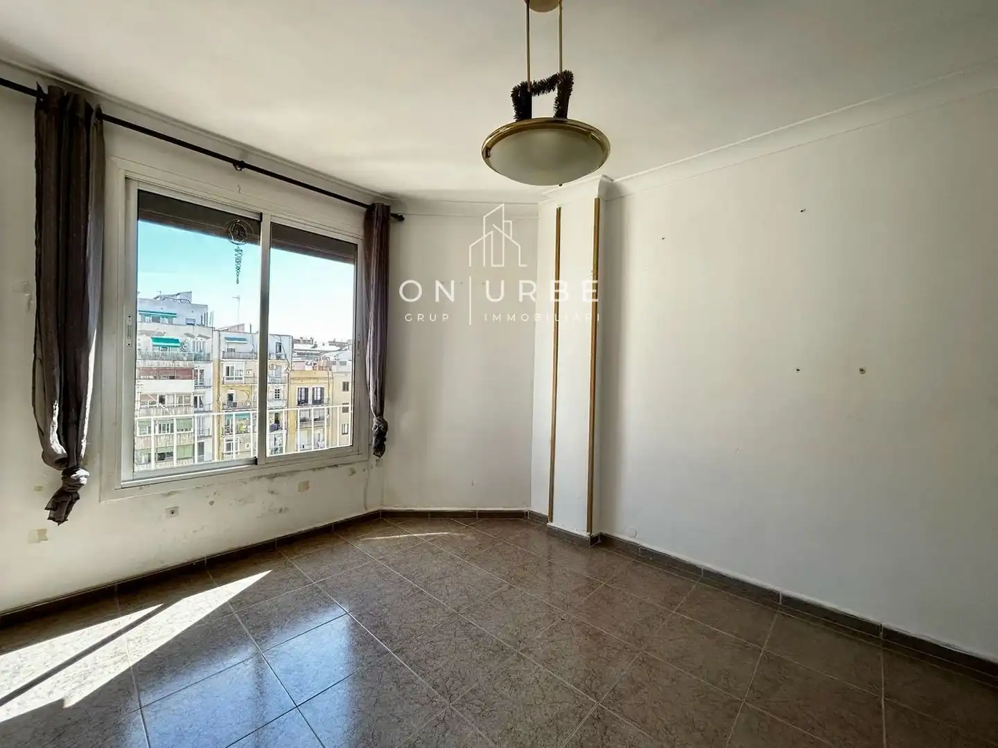 Piso en venta en CALLE D'ENTENÇA, La Nova Esquerra de l'Eixample