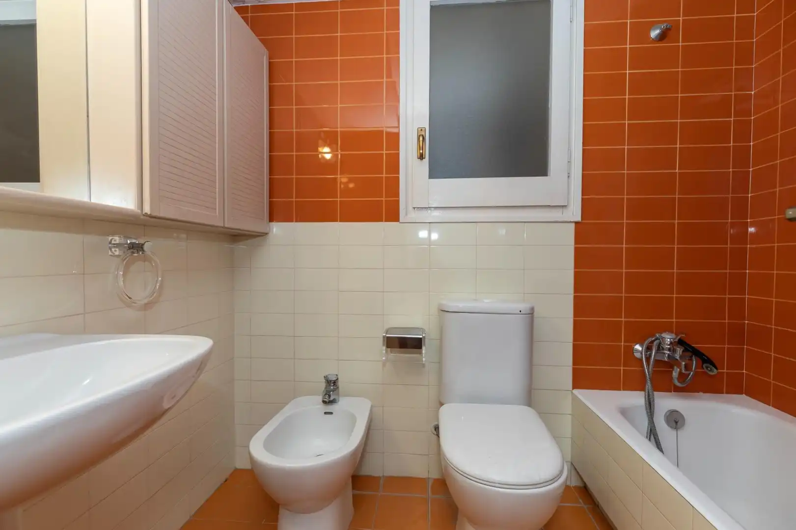Baño de Piso en venta en Granollers con Aire acondicionado, Calefacción y Terraza