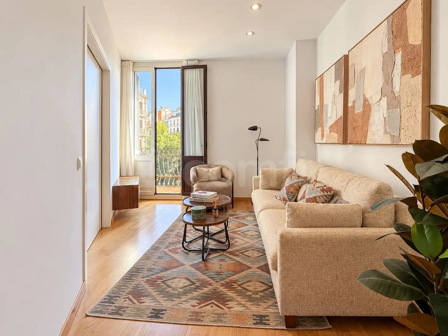 Appartamento con terrazza in vendita a Carrer de Aribau