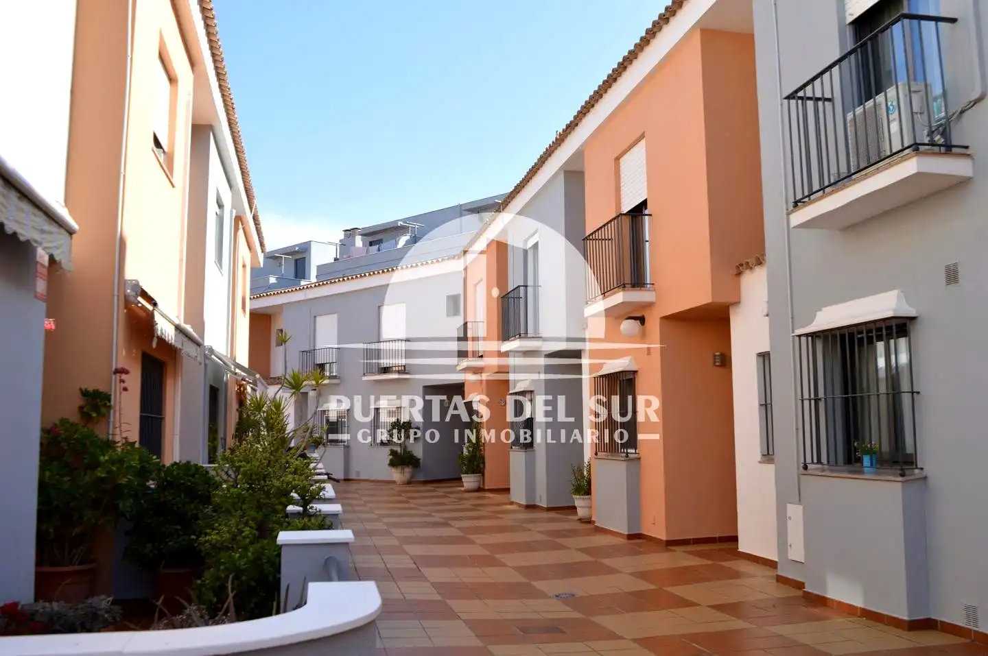 Außenansicht von Wohnung zum Verkauf in Rota mit Klimaanlage und Terrasse