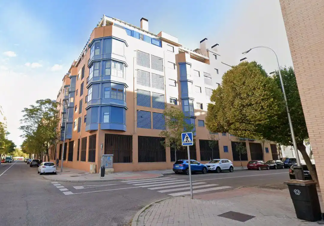 Exterior view of Garage for sale in Madrid