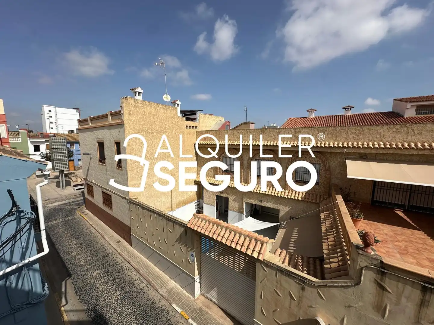 Vista exterior de Casa o xalet de lloguer en Massanassa amb Aire condicionat