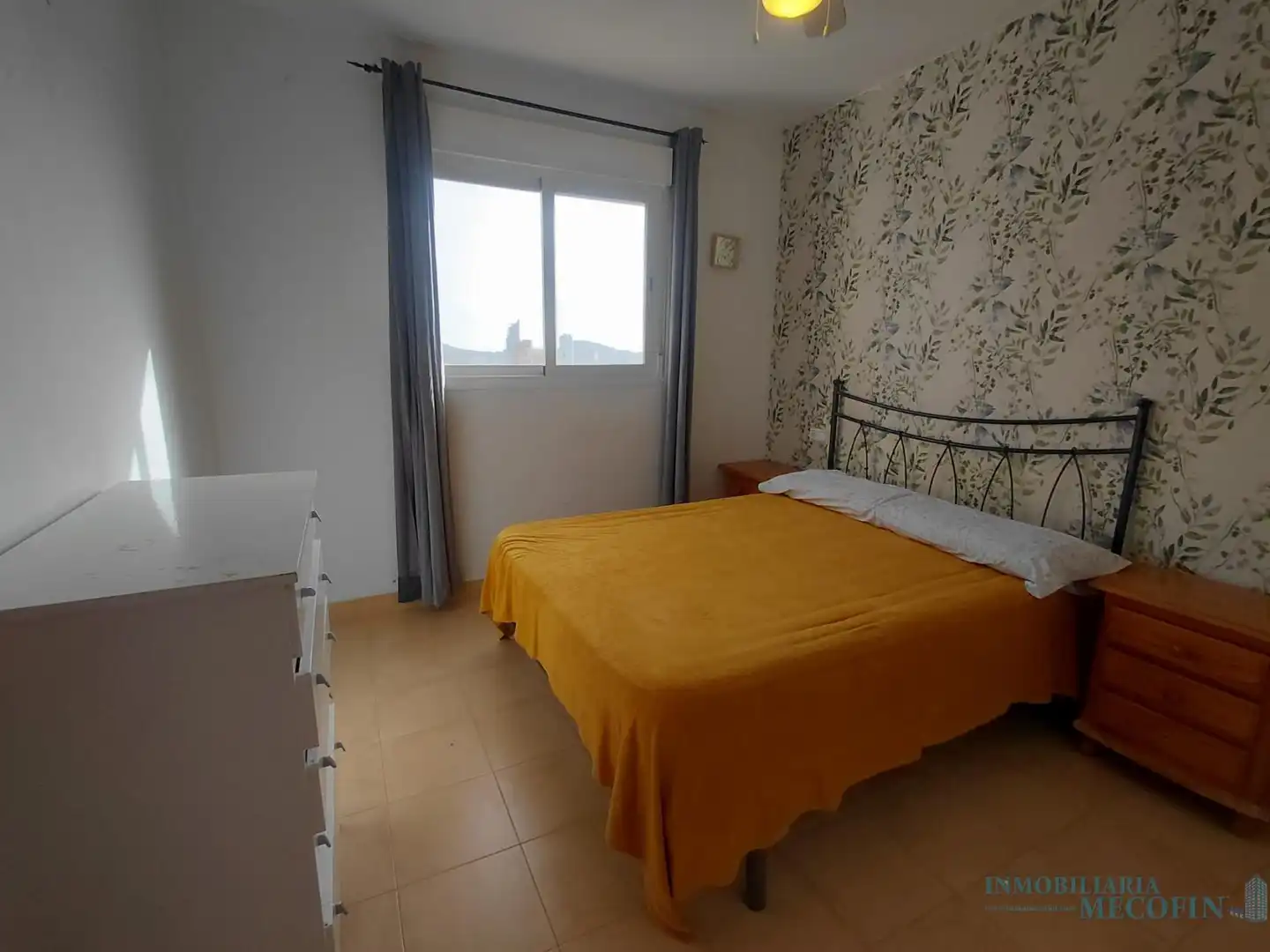 Bedroom of Flat for sale in Benidorm  with Air Conditioner, Terrace and Storage room