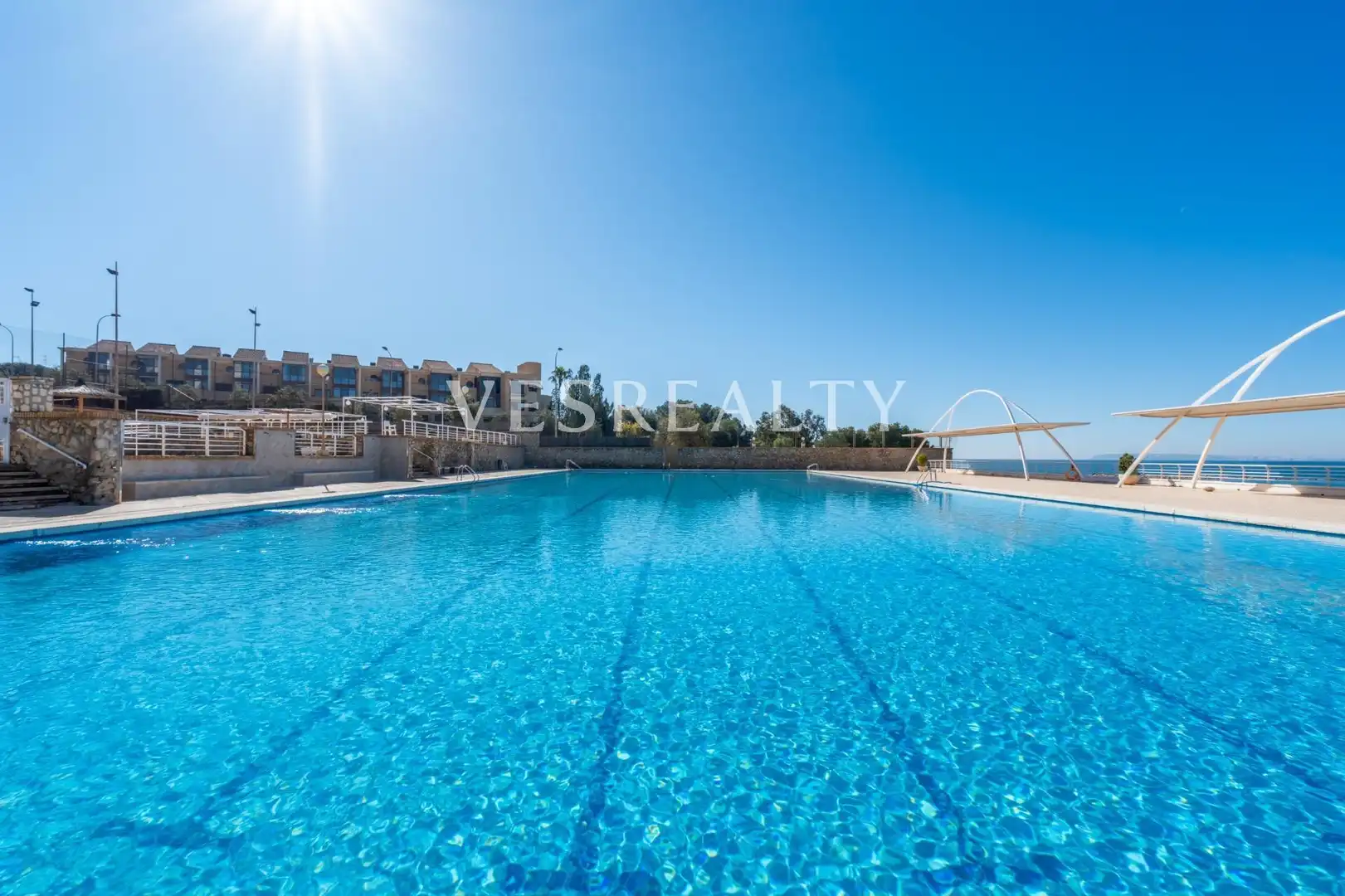 Flat with pool for sale in Playa de San Juan - El Cabo de las Huertas